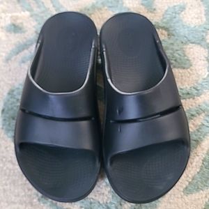 Oofos Sandals